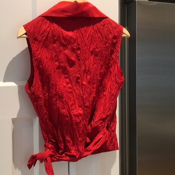 Red Sleeveless Ruched Wrap Blouse - Picture 3 of 3
